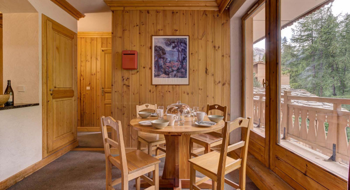 Chalet Santons, Val D'Isere ski chalet, image 2